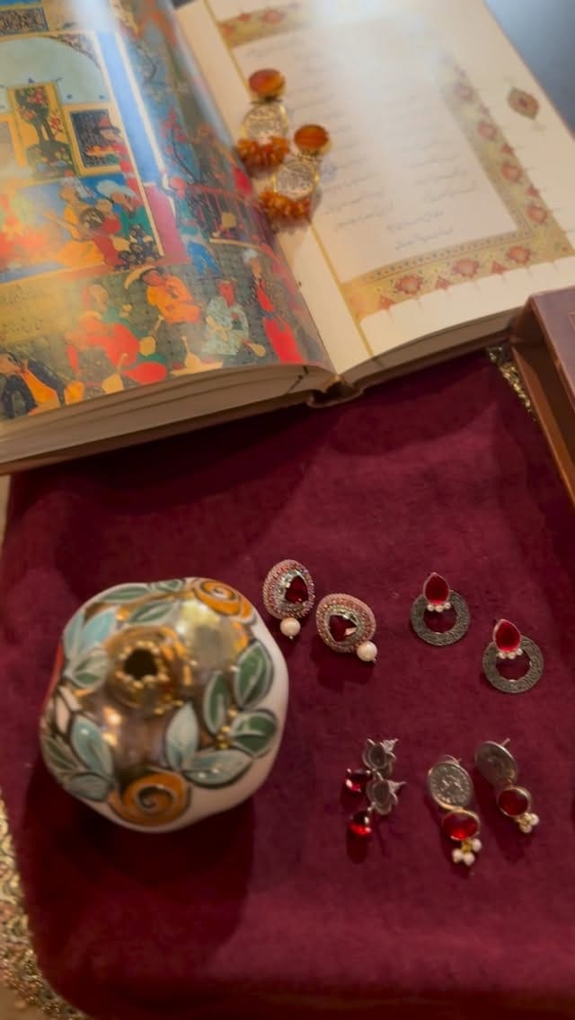 Post 3 by AFRA ART GALLERY on Instagram (video)