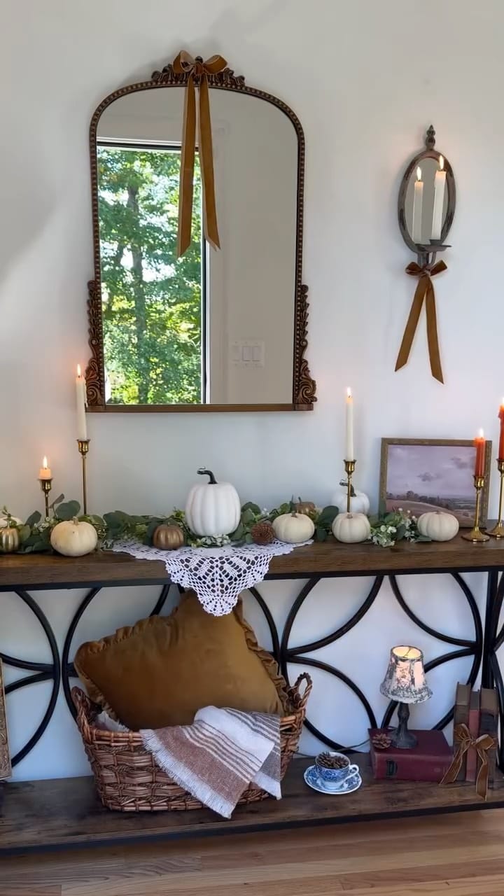 Post 3 by Sarah Natsis on Instagram (video)