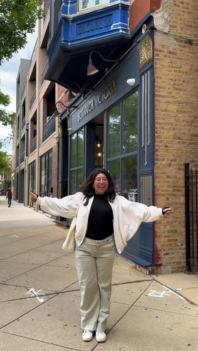Post 6 by Botanica Victoria on Instagram (video)