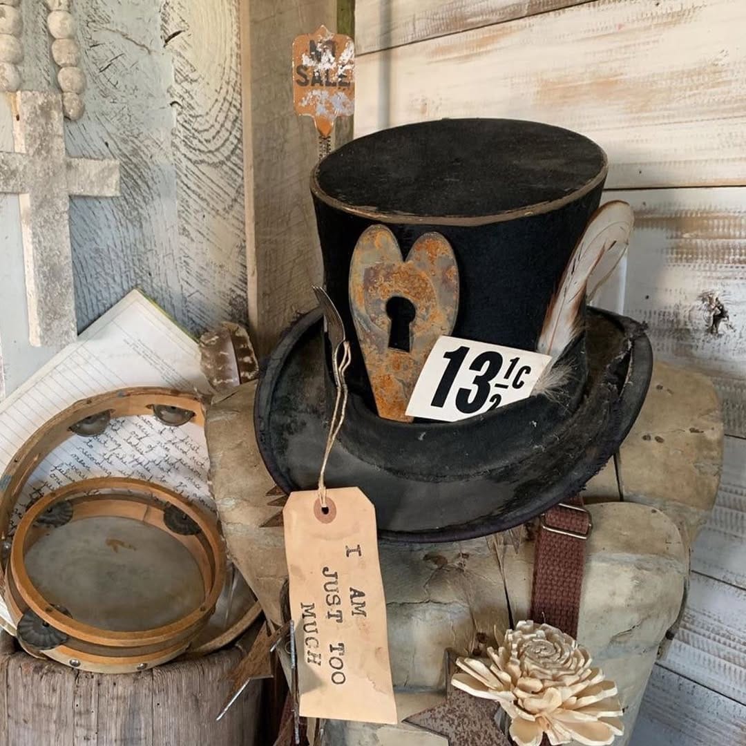 Post 4 by A Fine Farmhouse on Instagram (image)