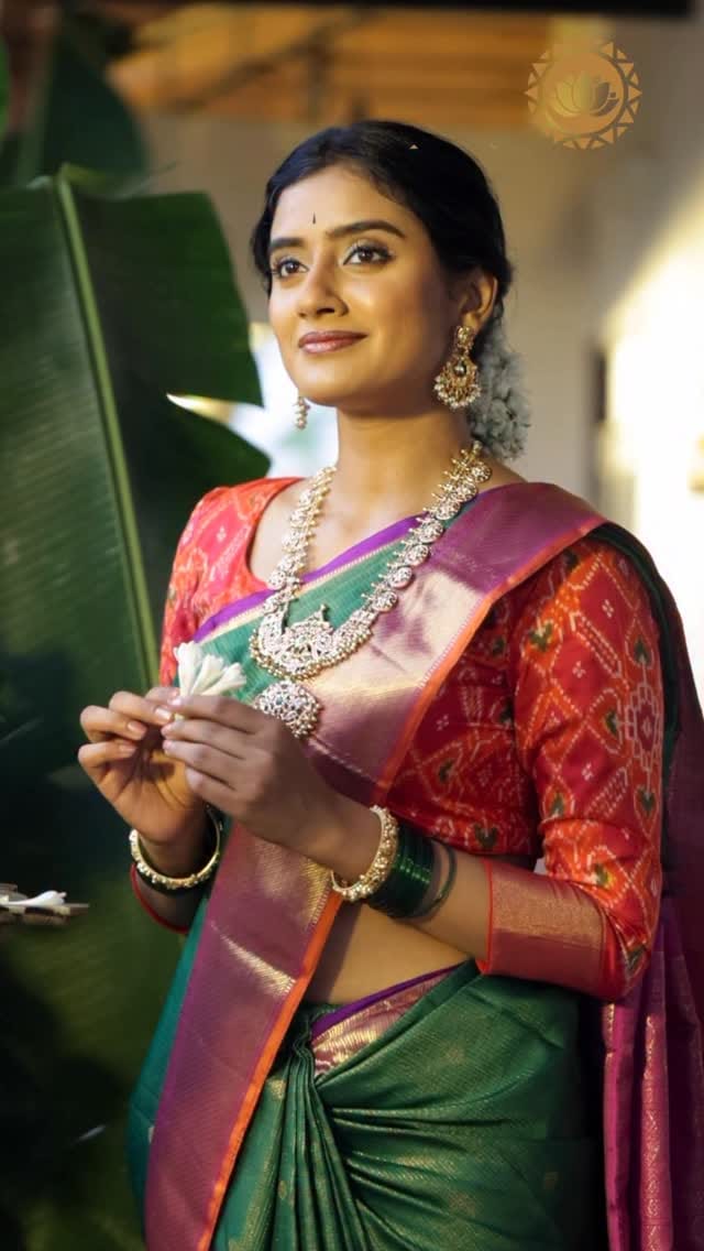 Post 6 by Archana Reddy on Instagram (video)