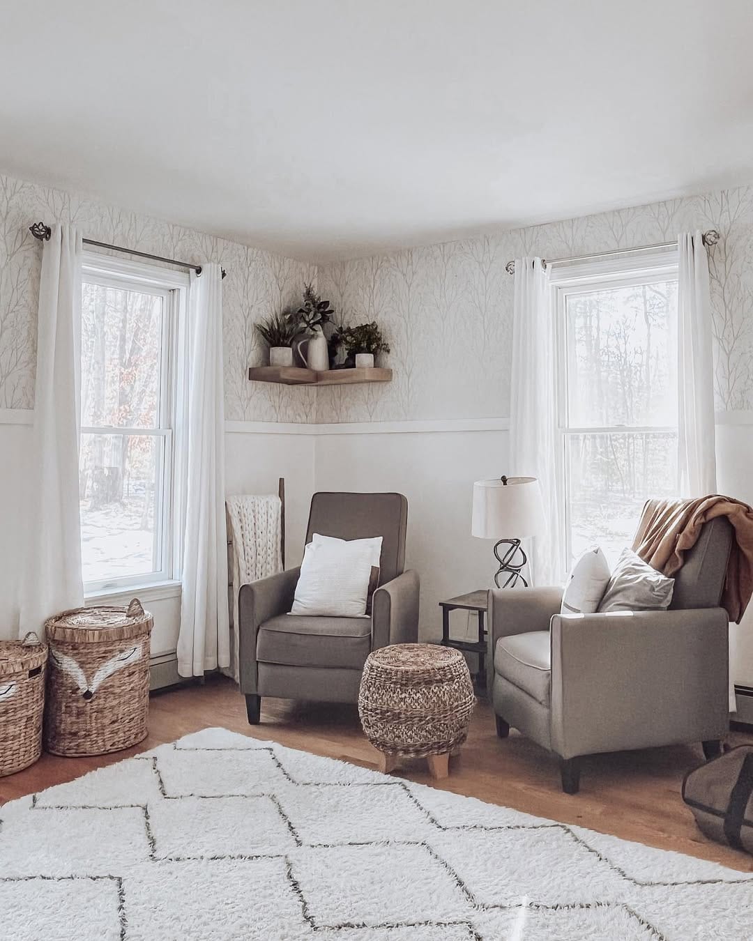 Post 6 by Jess| Home Decor on Instagram (image)