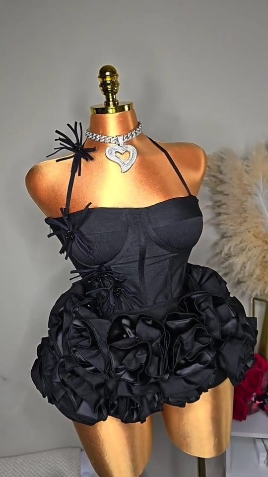 Post 10 by LAVISH FEMME | Ladies Clothing Boutique in USA 🇺🇸 on Instagram (video)