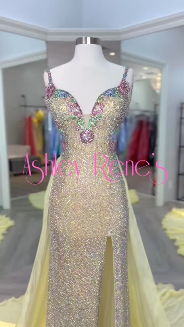 Post 2 by Ashley Renes on Instagram (video)