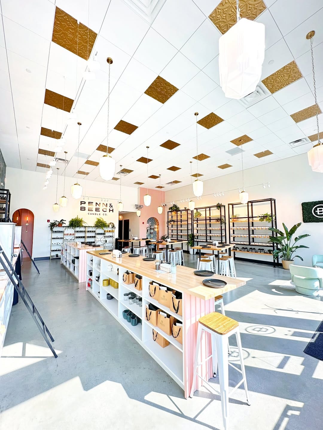 Post 5 by Penn & Beech Candle Co. on Instagram (image)