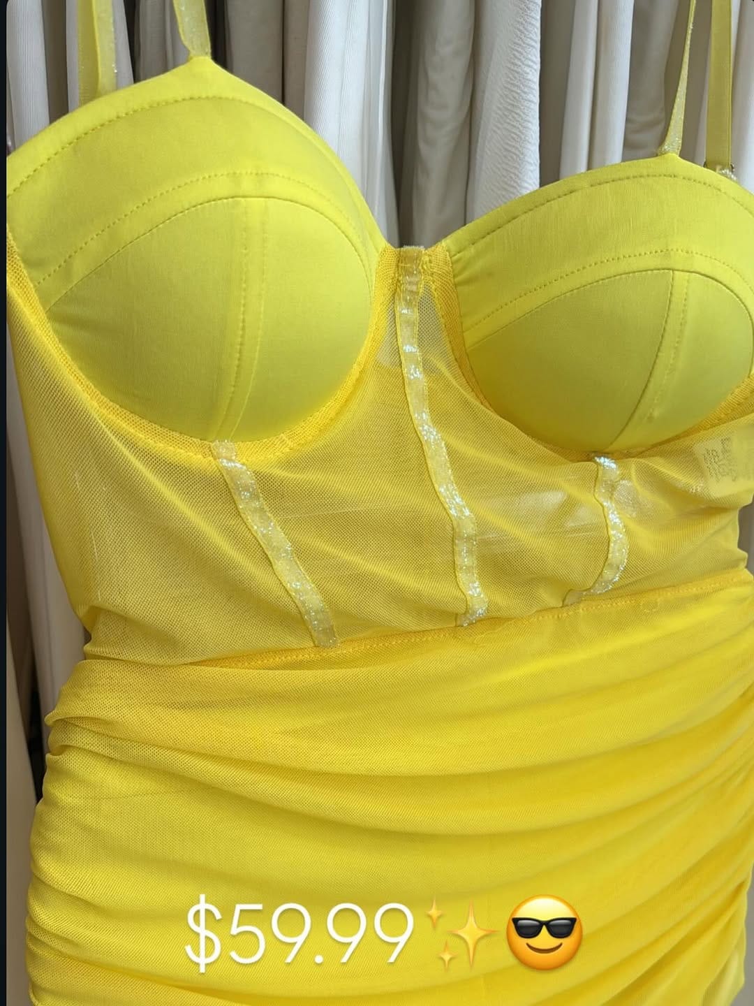 Post 10 by Capricho Store on Instagram (image)