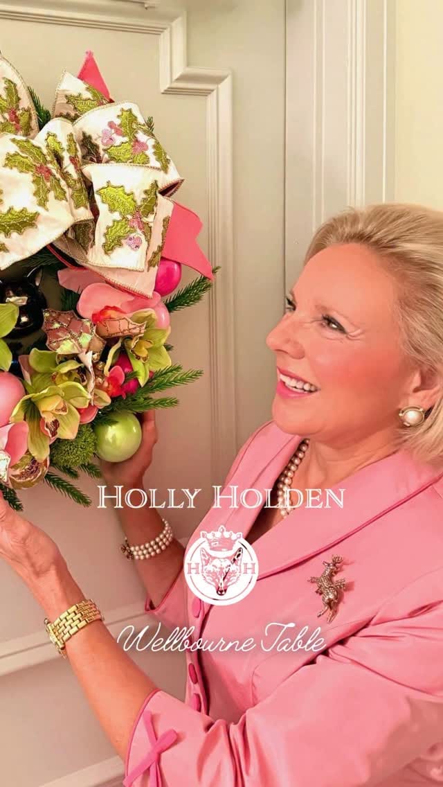 Post 9 by Wellbourne Table Wreath design home decor on Instagram (video)