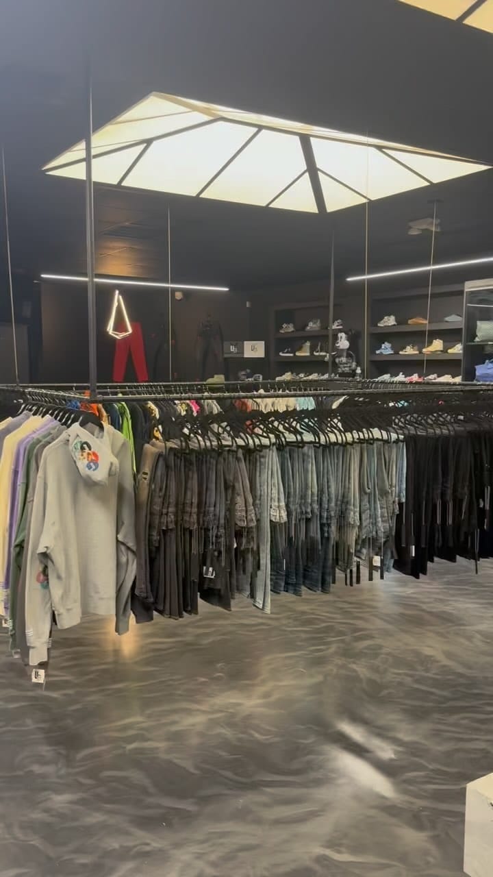 Post 10 by Unique Detroit on Instagram (video)