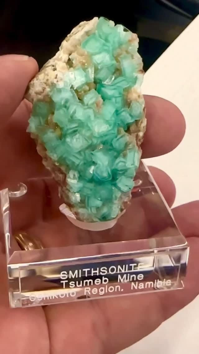Post 5 by The Focal Crystal on Instagram (video)