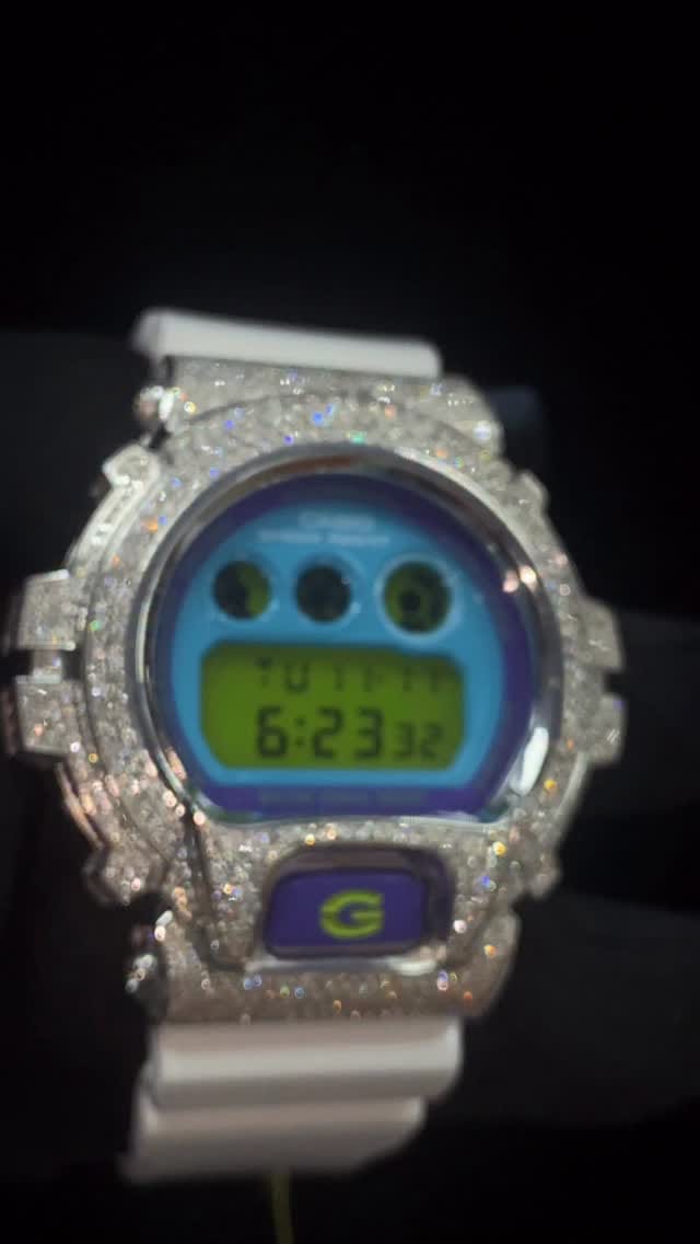 Post 6 by King Johnny The Jeweler on Instagram (video)