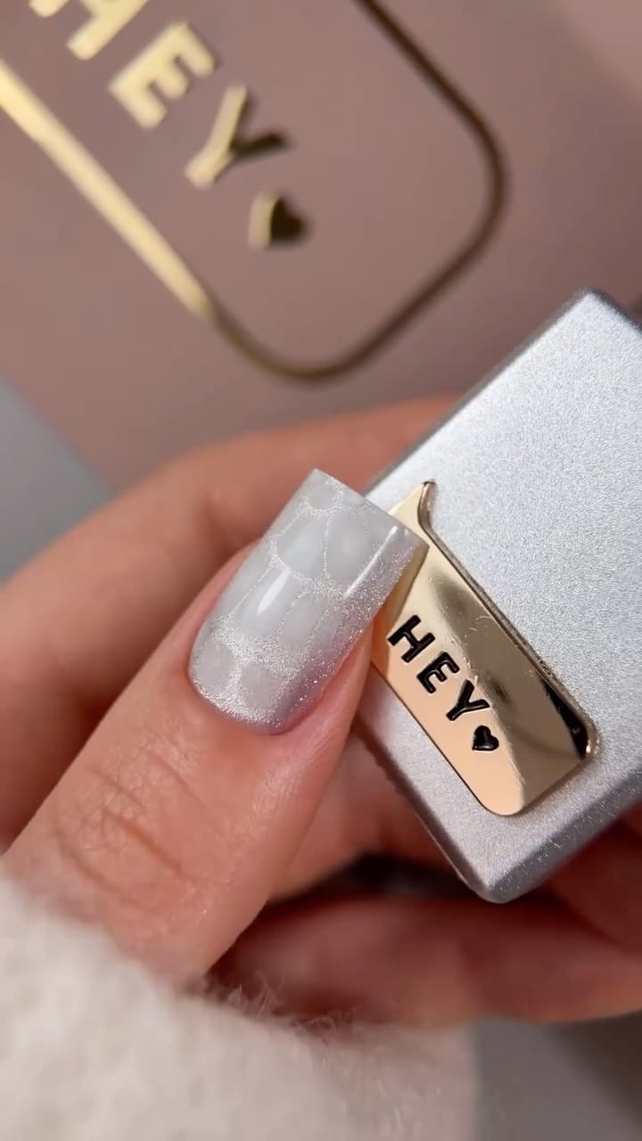 Post 1 by European nail and brow supply store located in New York🇺🇦🇺🇸 on Instagram (video)