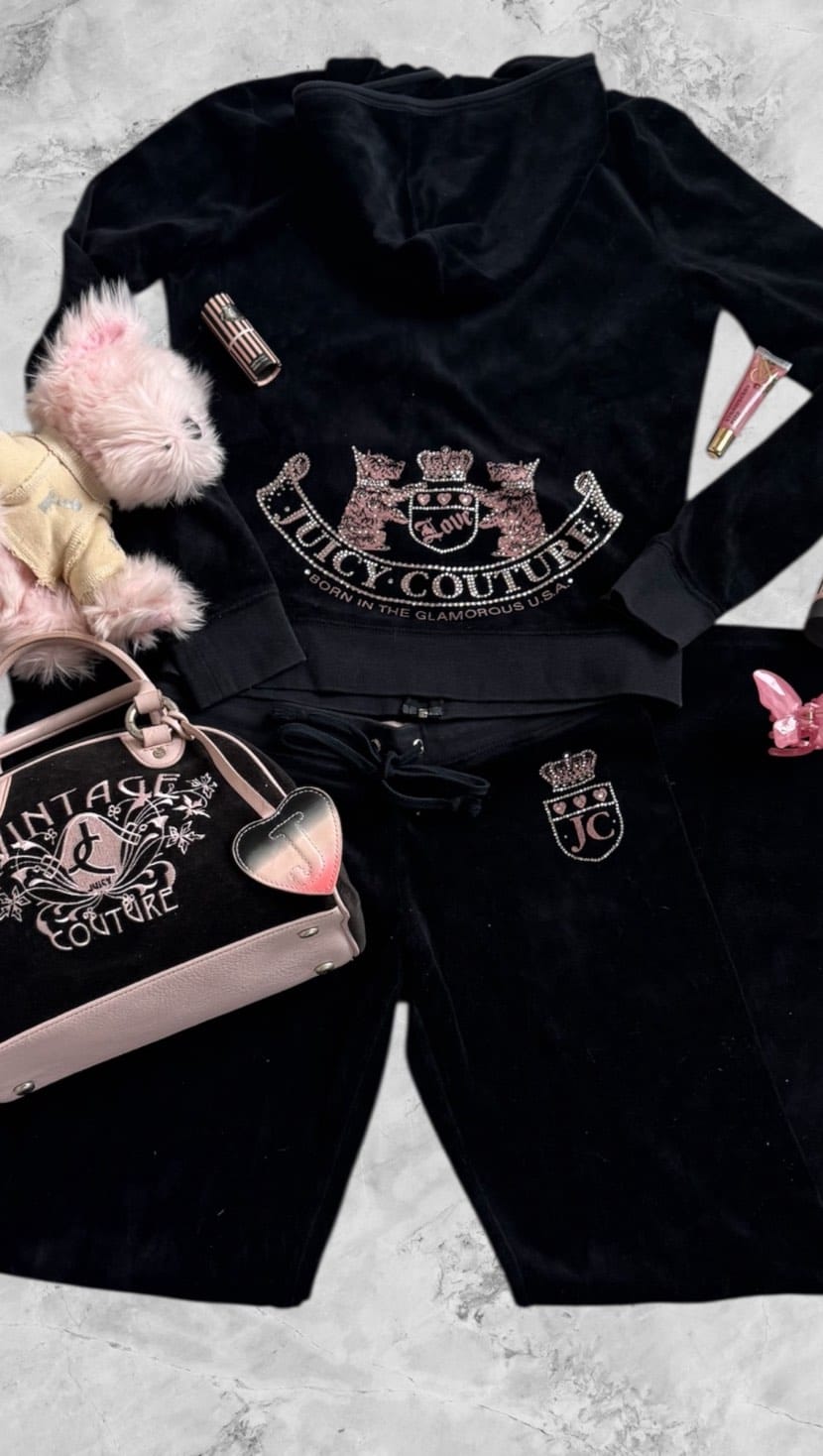 Post 5 by Vintage Juicy Couture ✨ on Instagram (video)