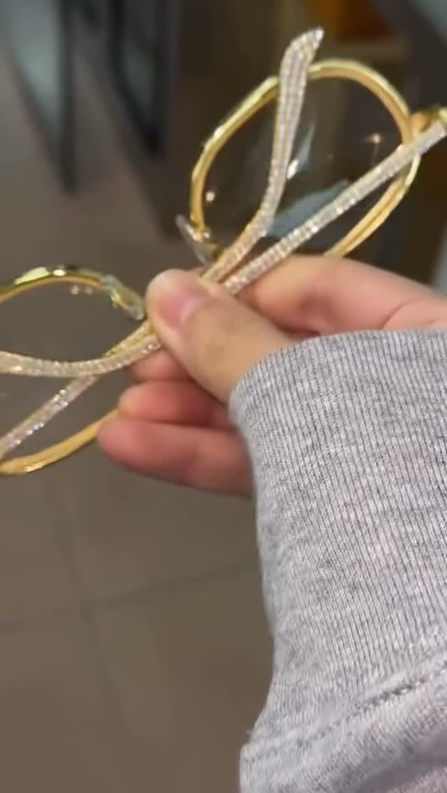 Post 5 by I C E D  O U T on Instagram (video)