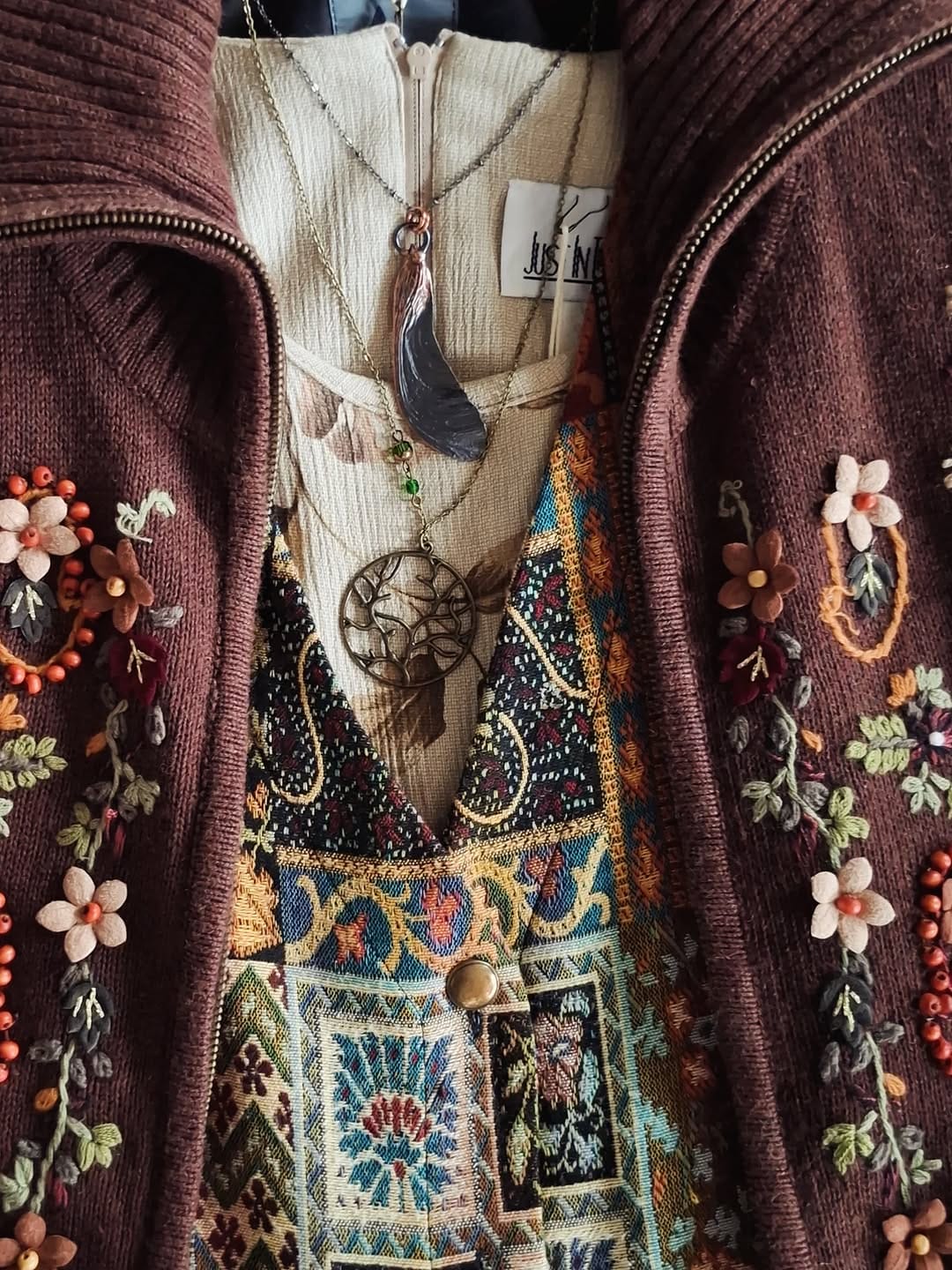 Post 1 by Forager Vintage on Instagram (carousel)