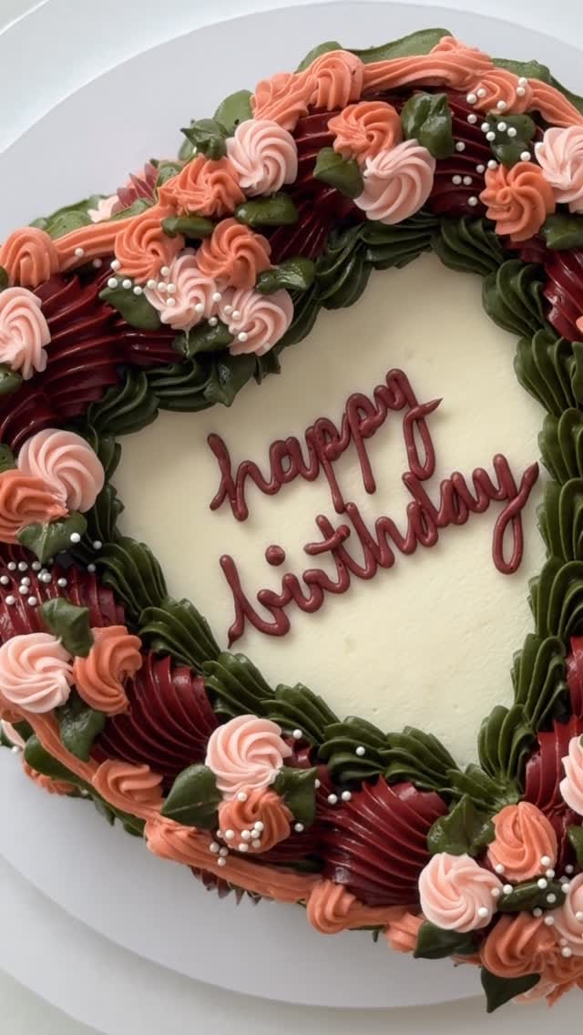 Post 7 by Shirin Bakery 🇦🇲 on Instagram (video)
