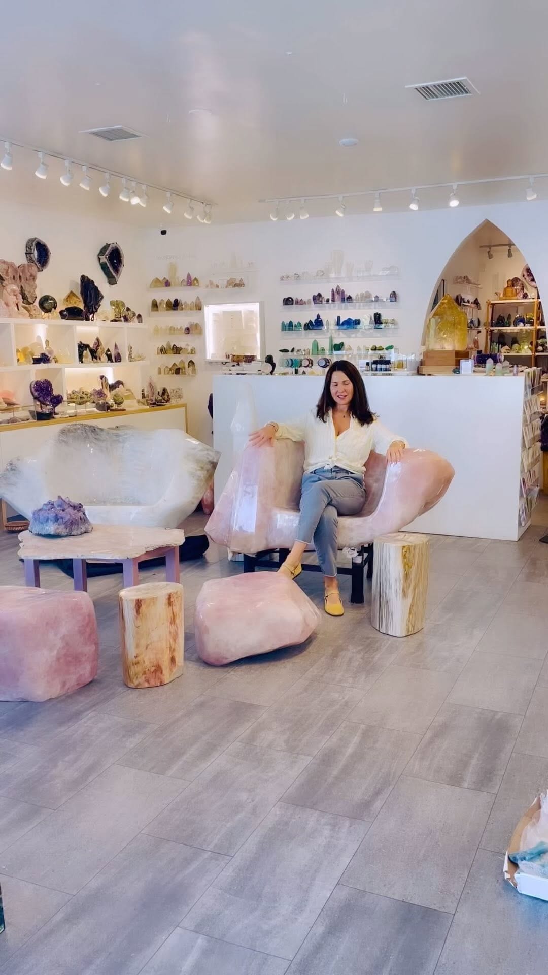Post 10 by Ele Keats Jewelry + Crystals on Instagram (video)