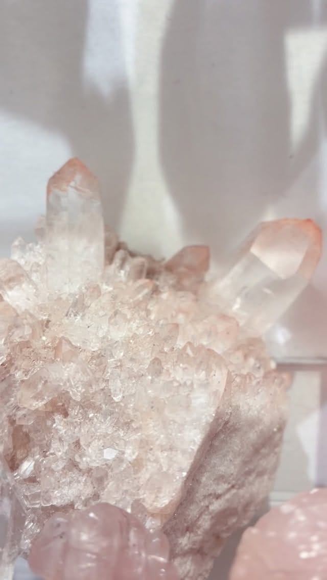 Post 2 by Ele Keats Jewelry + Crystals on Instagram (video)