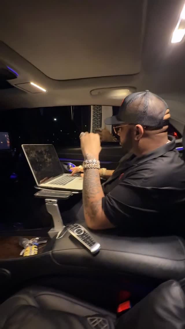 Post 4 by 🇵🇦KD's Custom Jewelry🇨🇱 on Instagram (video)