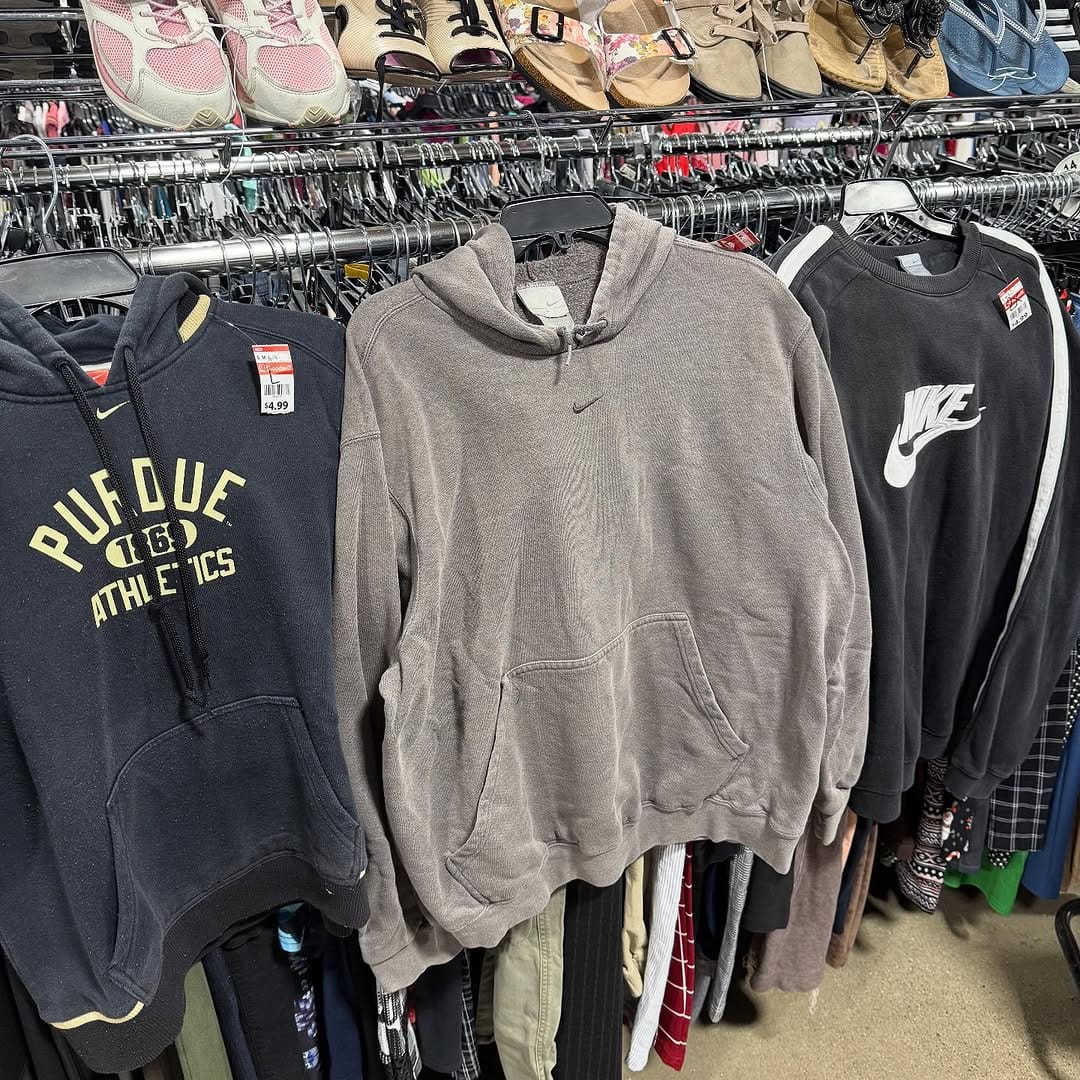 Post 3 by Jacks Vintage Store on Instagram (carousel)
