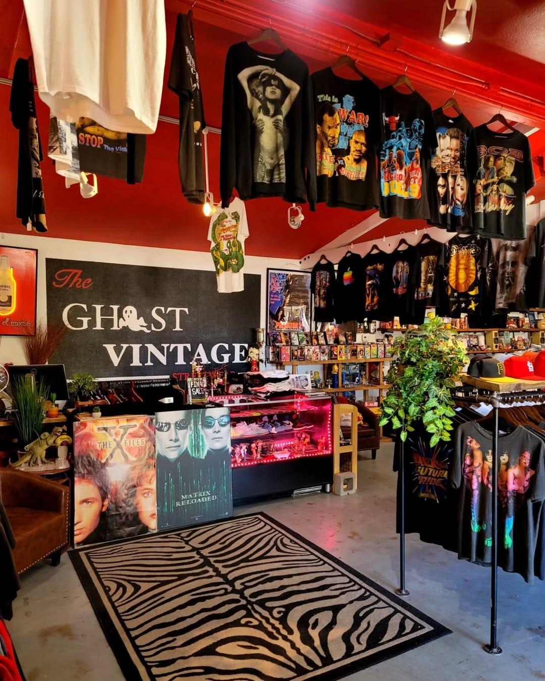Post 10 by The Ghost Vintage on Instagram (carousel)