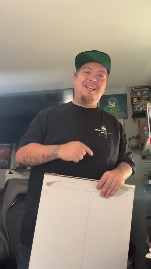 Post 3 by The Heady Hut Gallery on Instagram (video)