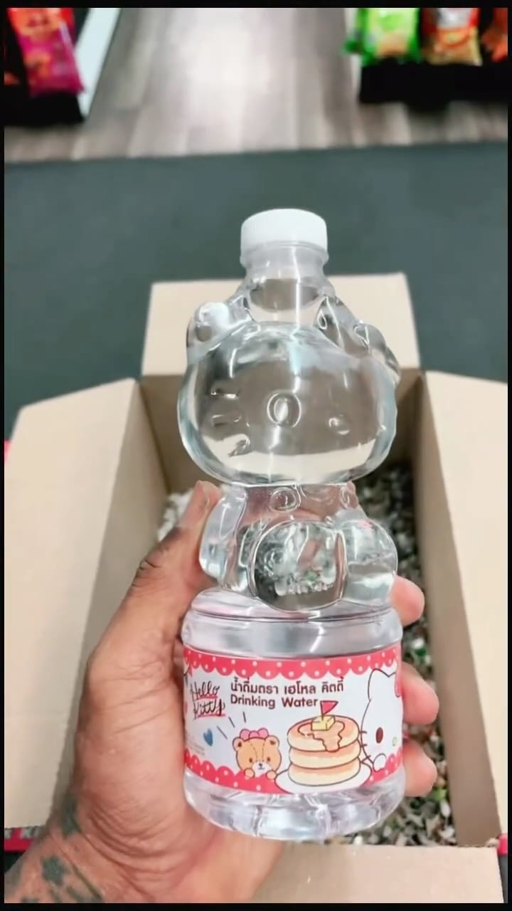 Post 6 by Where Locals Snack on Instagram (video)