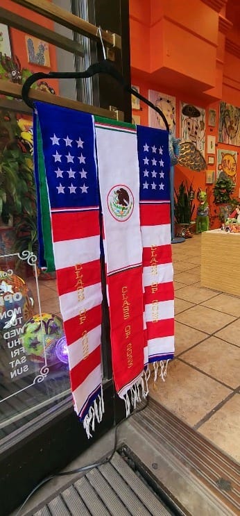 Post 10 by Coleccion Mexicana on Instagram (video)