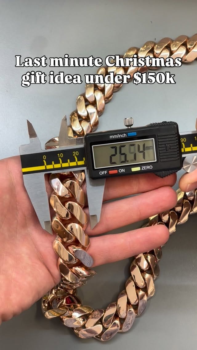 Post 5 by V&P Jewelry Inc on Instagram (video)