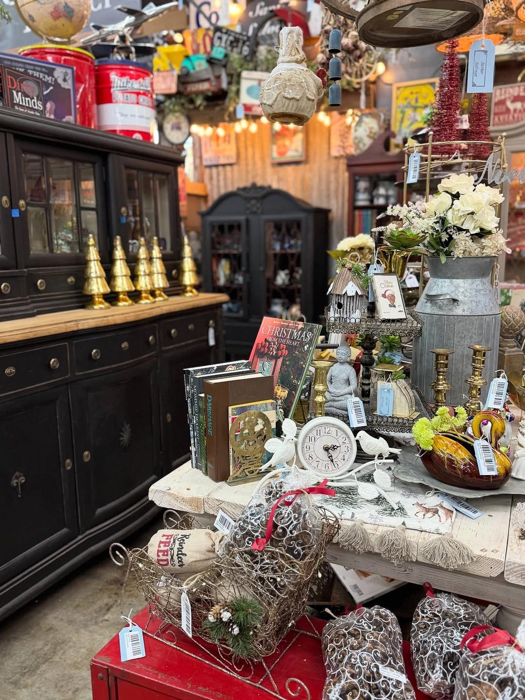 Post 7 by 𝗔𝗿𝗶𝘇𝗼𝗻𝗮’𝘀 𝗕𝗲𝘀𝘁 𝗔𝗻𝘁𝗶𝗾𝘂𝗲s & More 𝗦𝘁𝗼𝗿𝗲 on Instagram (carousel)