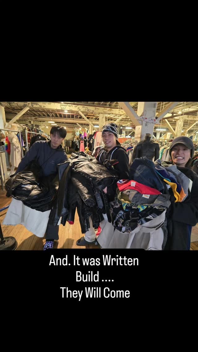 Post 4 by Pixel 19 Vintage Clothing on Instagram (video)