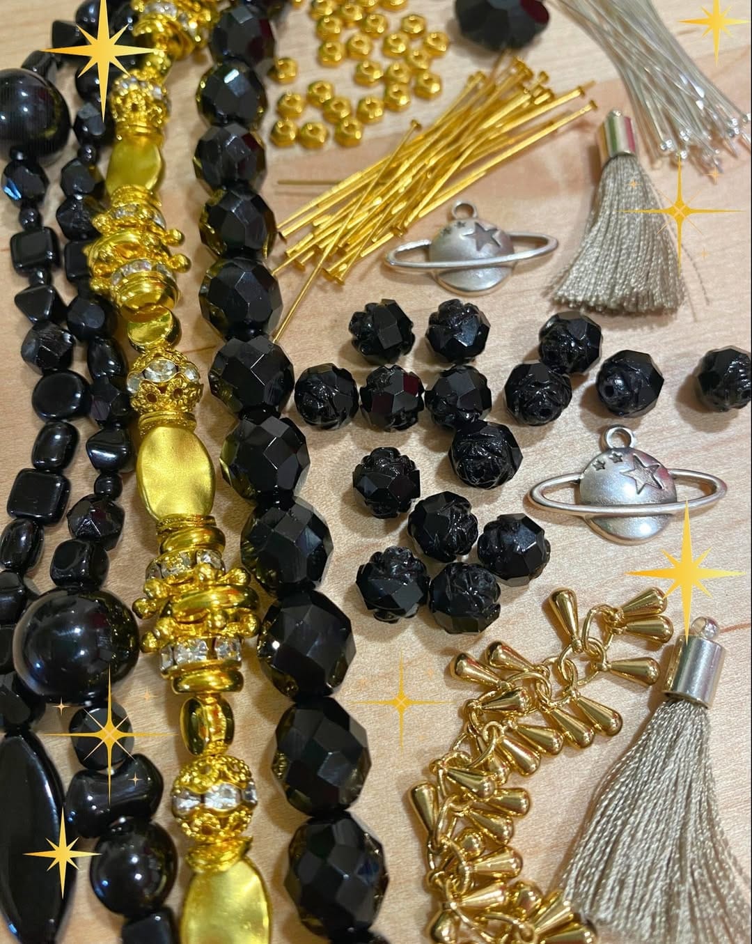 Post 9 by Artbeads on Instagram (image)