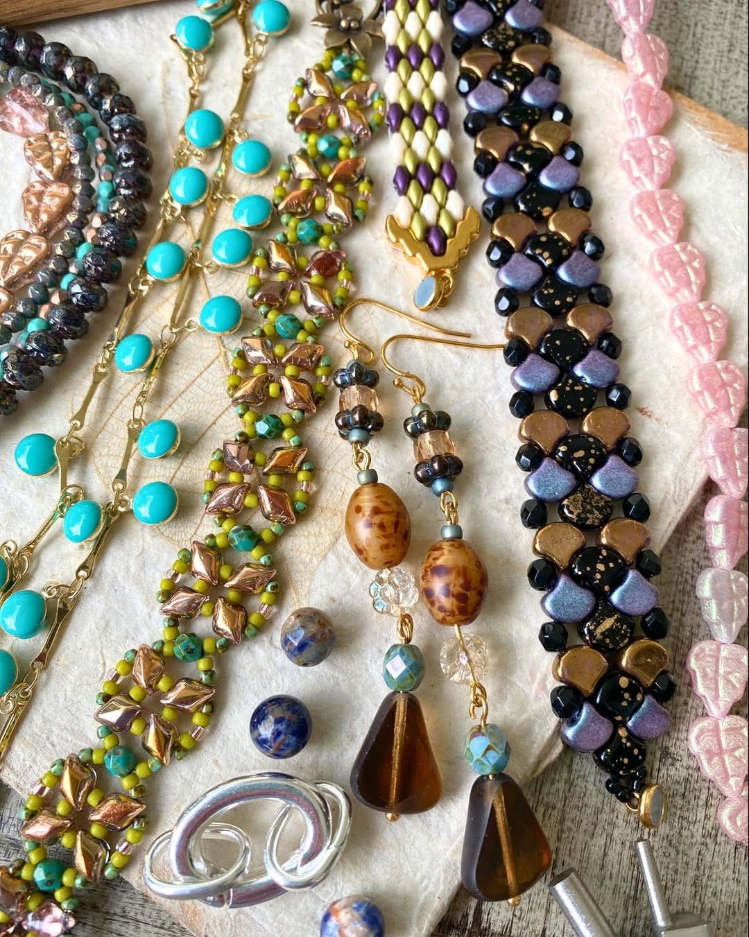 Post 6 by Artbeads on Instagram (image)