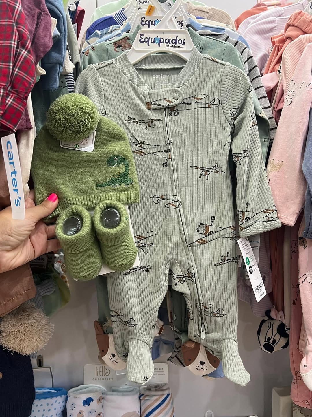 Post 4 by Tienda equipados on Instagram (carousel)