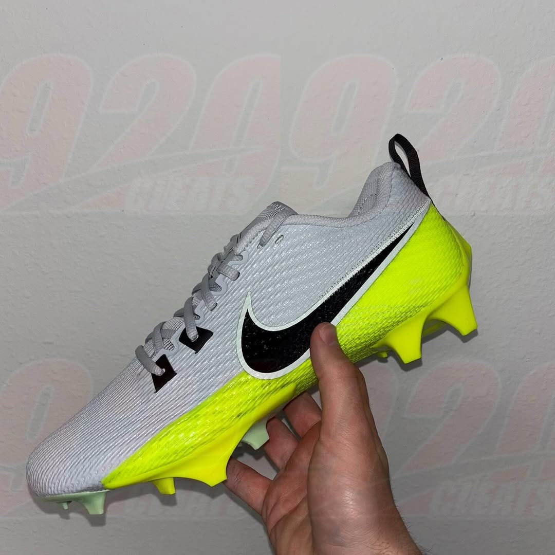 Post 4 by 920cleats on Instagram (image)