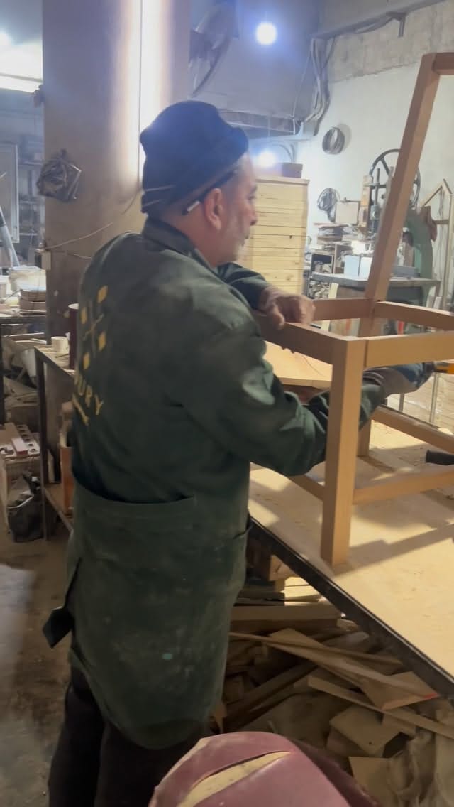 Post 4 by 𝑱𝑶𝑼𝑹𝒀 𝑯𝒂𝒏𝒅𝒎𝒂𝒅𝒆 on Instagram (video)