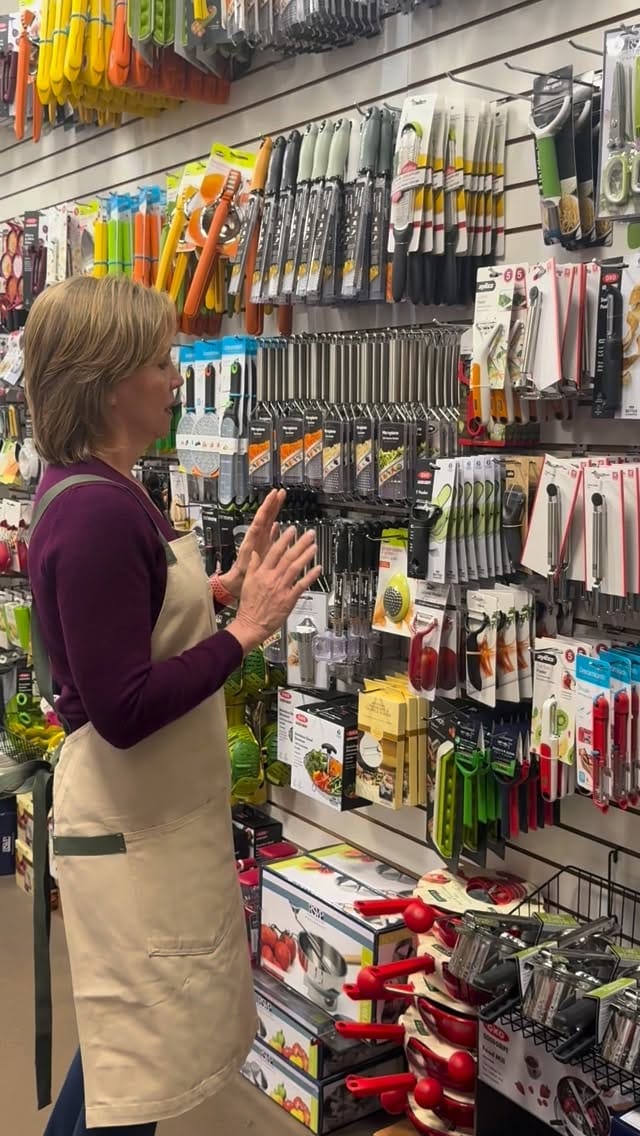 Post 6 by The Cook’s Warehouse on Instagram (video)
