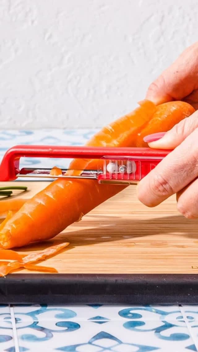 Post 3 by The Cook’s Warehouse on Instagram (video)