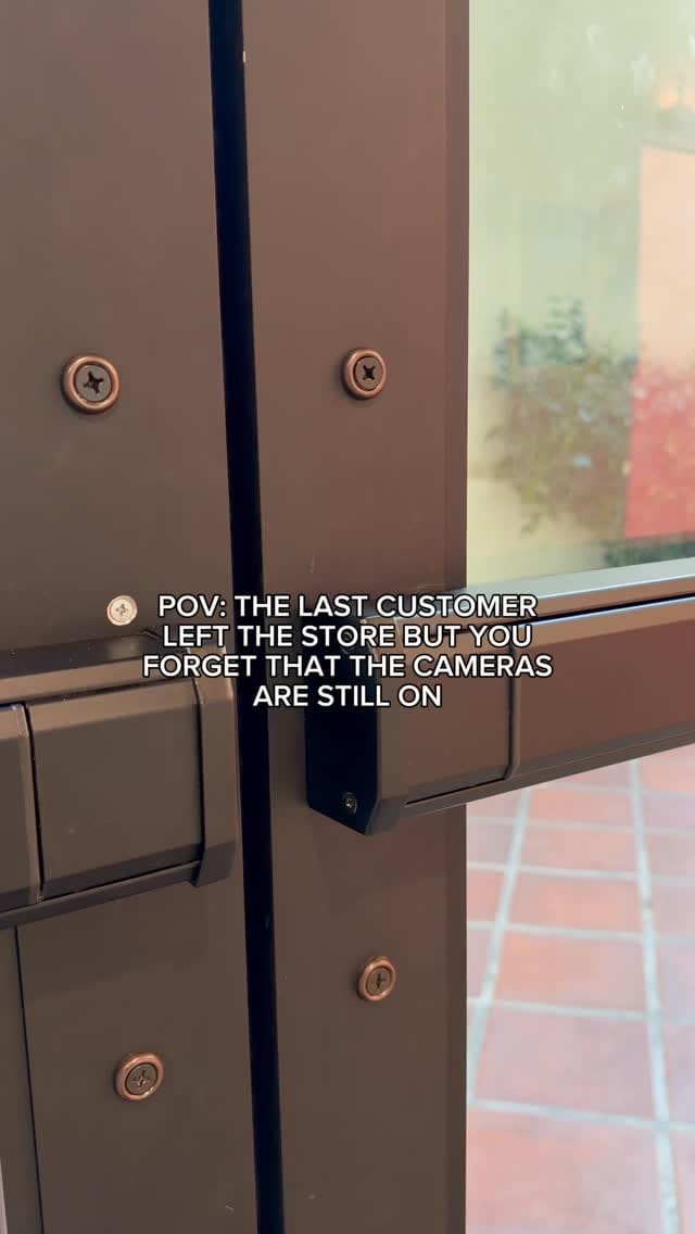 Post 3 by KPOP REPUBLIC on Instagram (video)