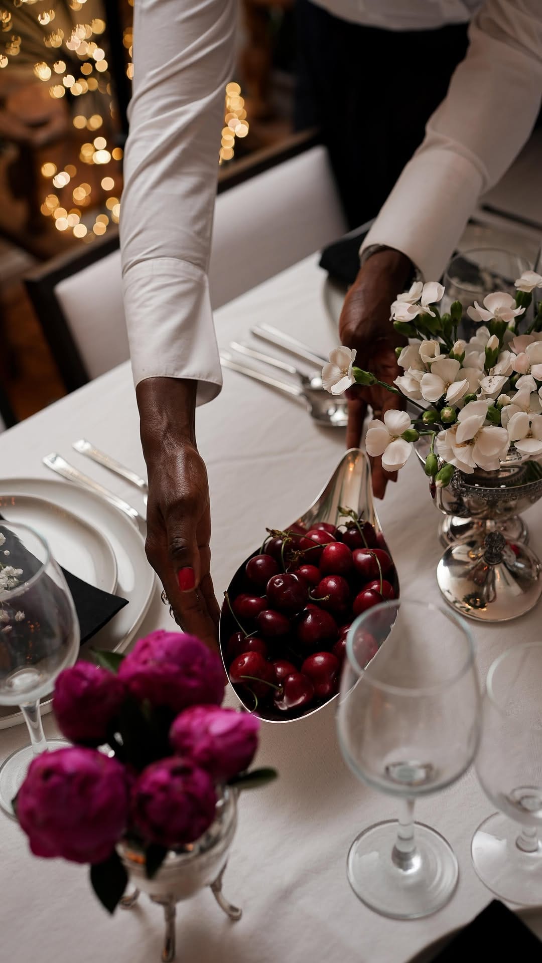 Post 6 by Fatim | Home Decor |Tablescapes | DIYs on Instagram (video)