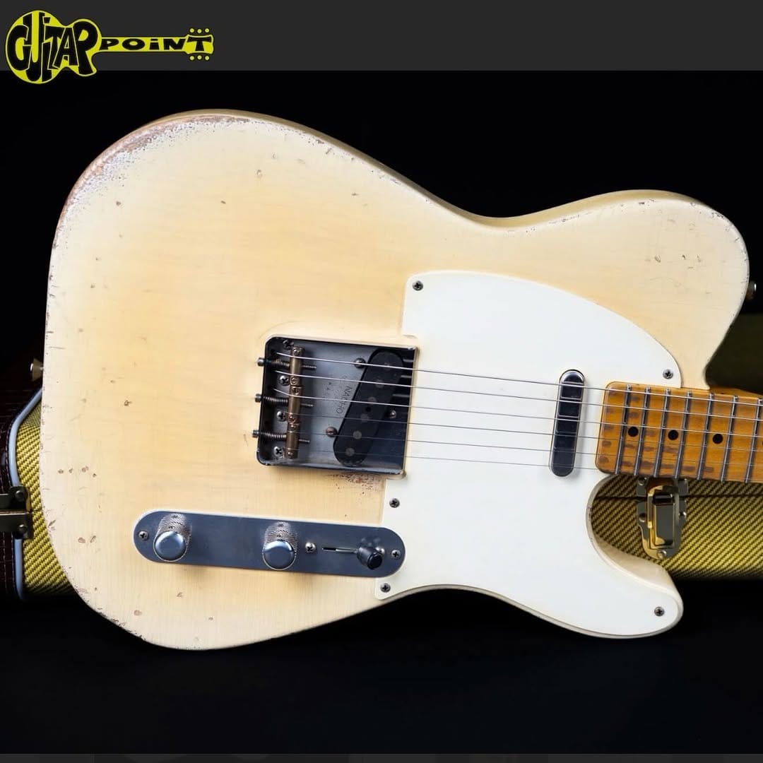 Post 4 by GuitarPoint on Instagram (image)