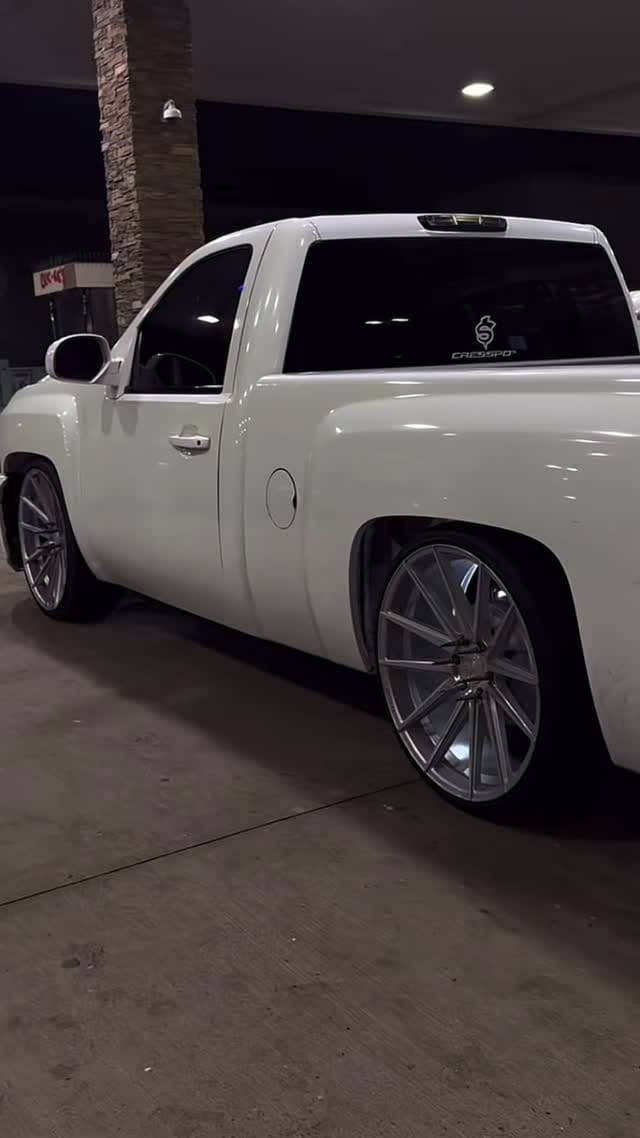 Post 6 by Gorilla Knobz LLC on Instagram (video)
