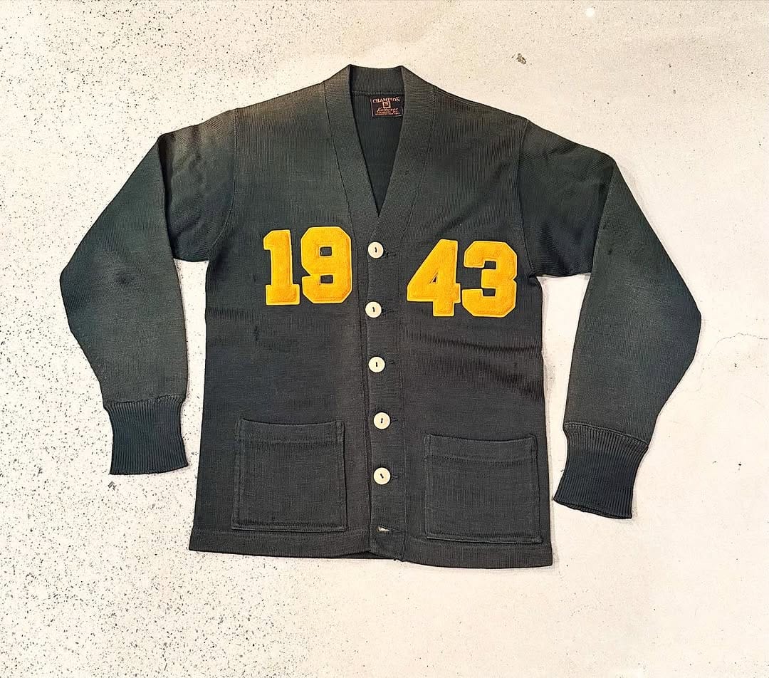 Post 3 by DELIGHT CLOTHING&SUPPLY on Instagram (carousel)