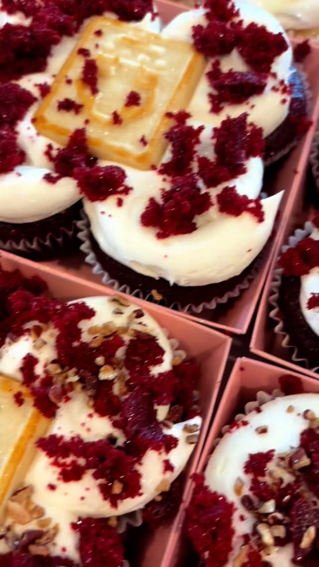 Post 9 by A Luxury Sprinkle Brand on Instagram (video)