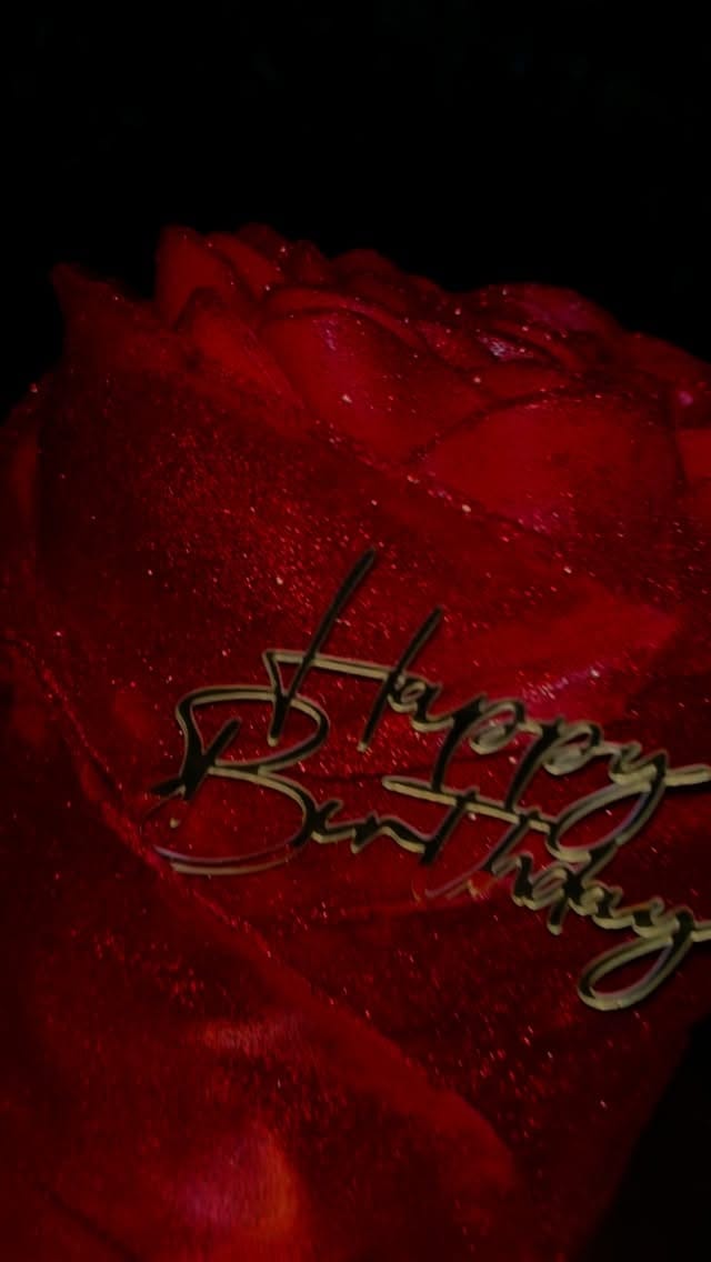 Post 10 by A Luxury Sprinkle Brand on Instagram (video)