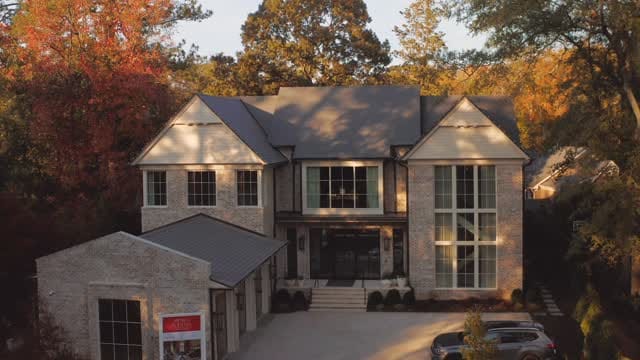 Post 1 by Home for the Holidays on Instagram (video)