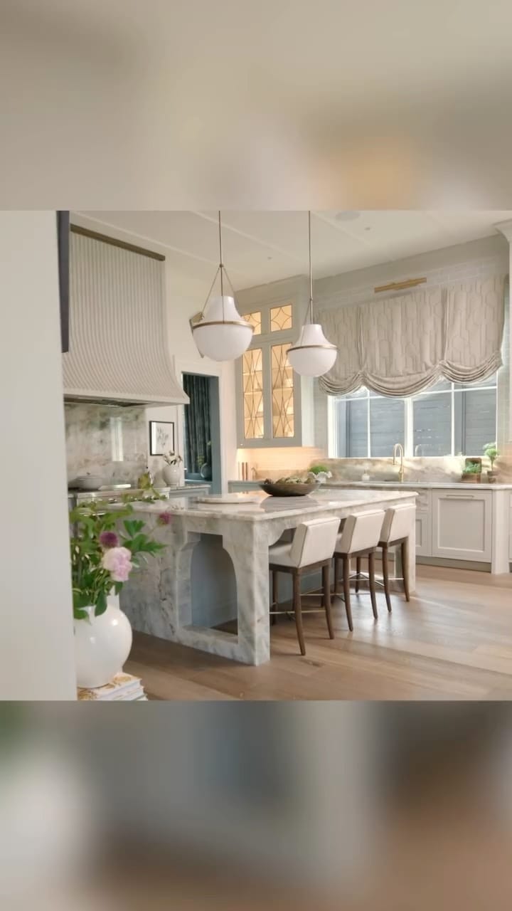 Post 8 by Home for the Holidays on Instagram (video)