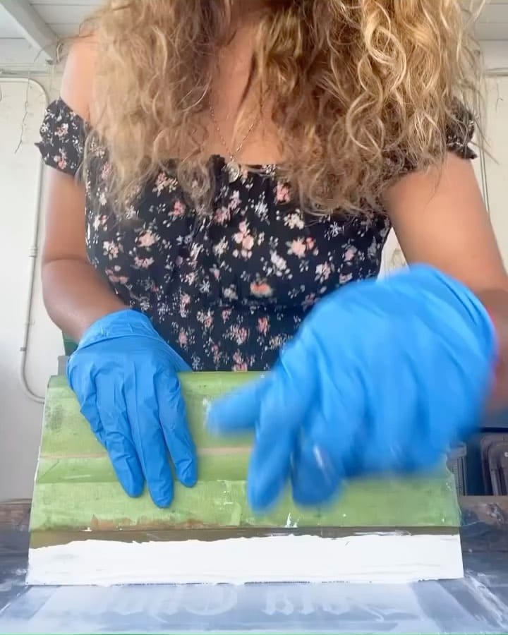 Post 6 by Hola Chola est. 2012 - ™️2015 on Instagram (video)