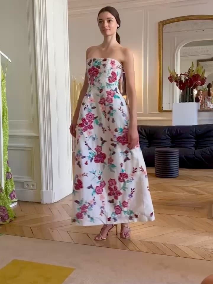Post 3 by SOSUSU BOUTIQUE on Instagram (carousel)