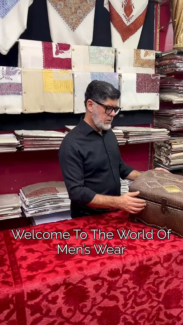 Post 6 by THE RUGMAN  “ Rugs & Carpets “ on Instagram (video)