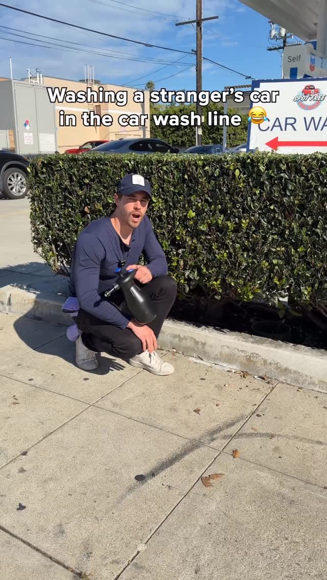 Post 8 by Rubbit on Instagram (video)